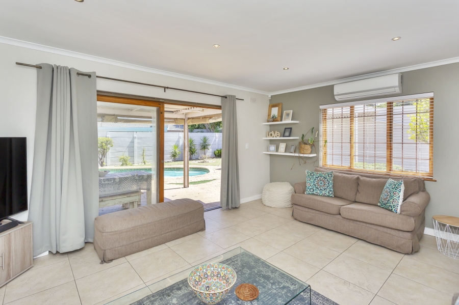 To Let 3 Bedroom Property for Rent in Edgemead Western Cape